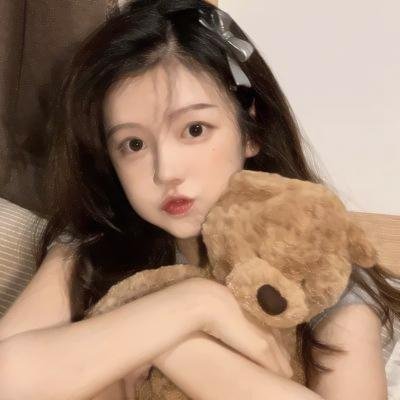 飘动的红丝带
